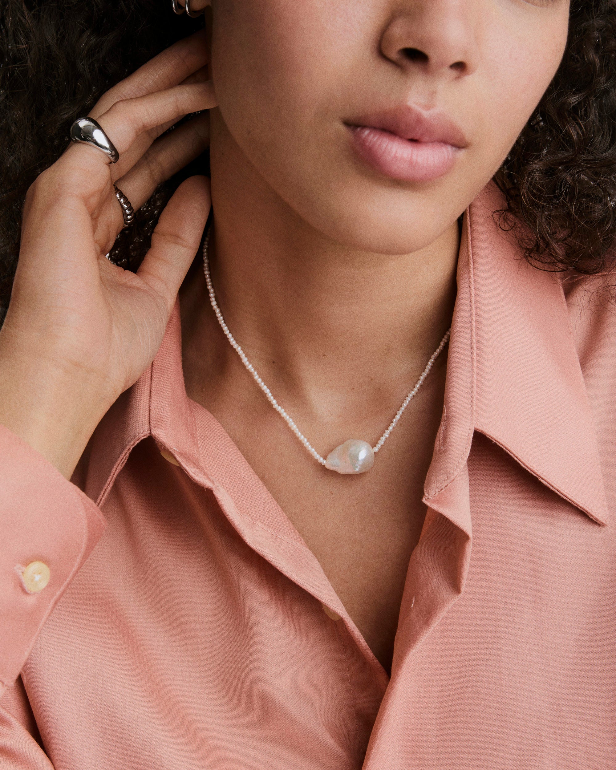 Clara Pearl Necklace - Image 3