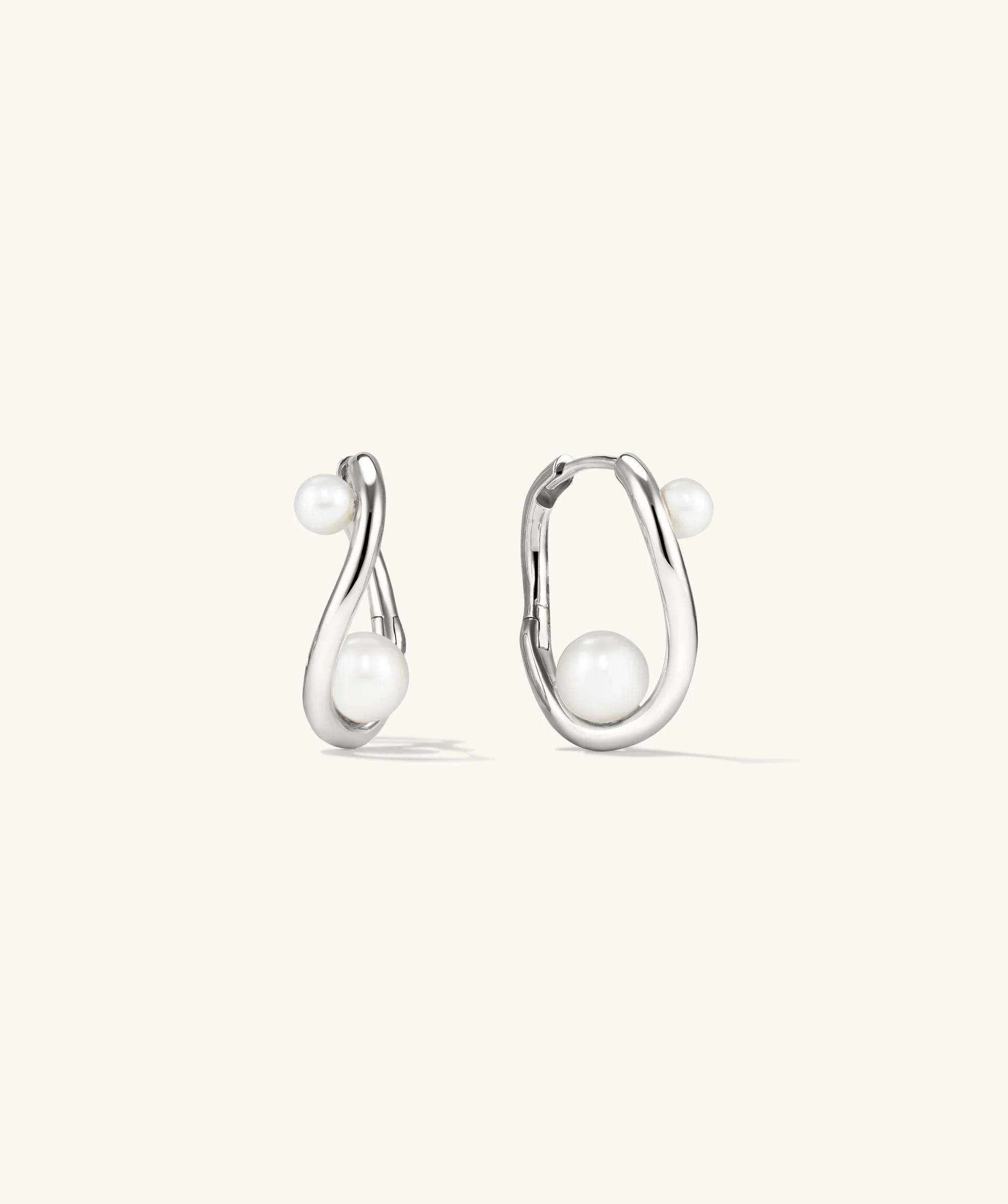 Dôme Figure Pearl Hoops - Image 5