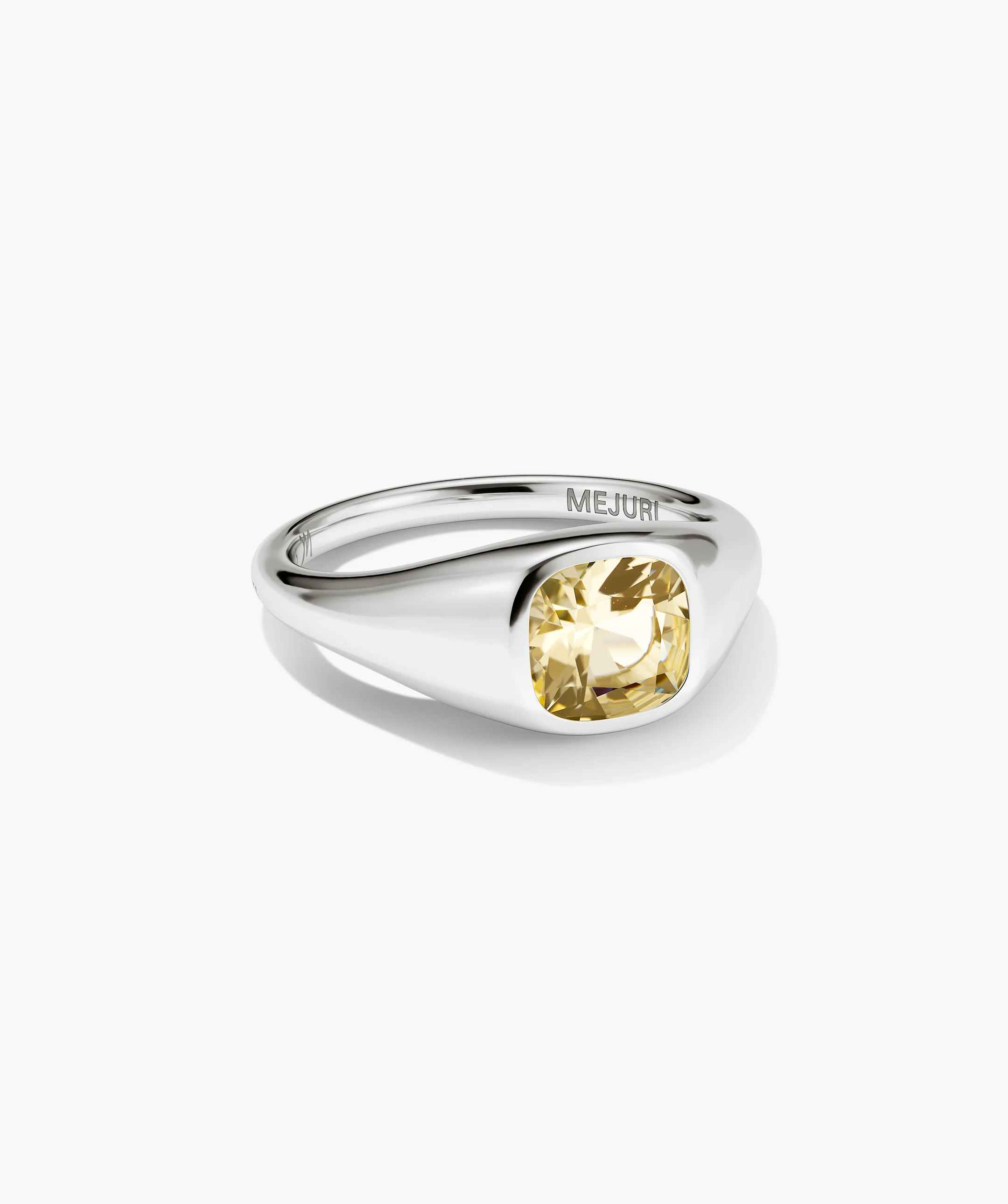 Jude Pinky Signet Ring - Image 15