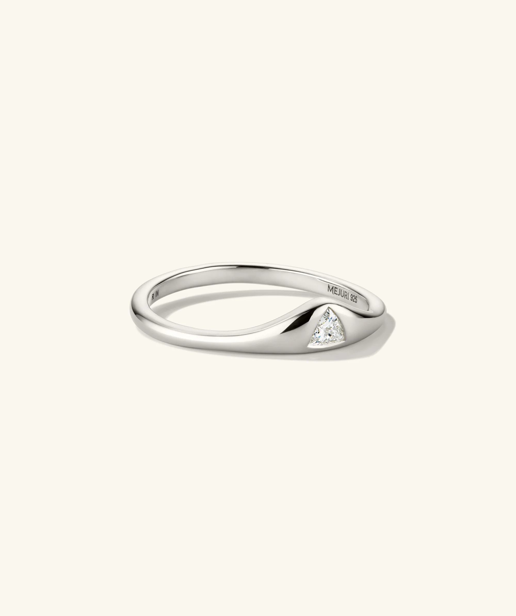 Organic DĂ´me Crescent Nesting Ring - Image 2